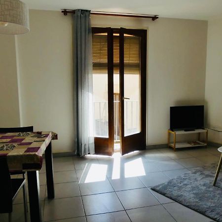 Confortable Pis En Ple Centre De Vic Aptgarbi Dış mekan fotoğraf